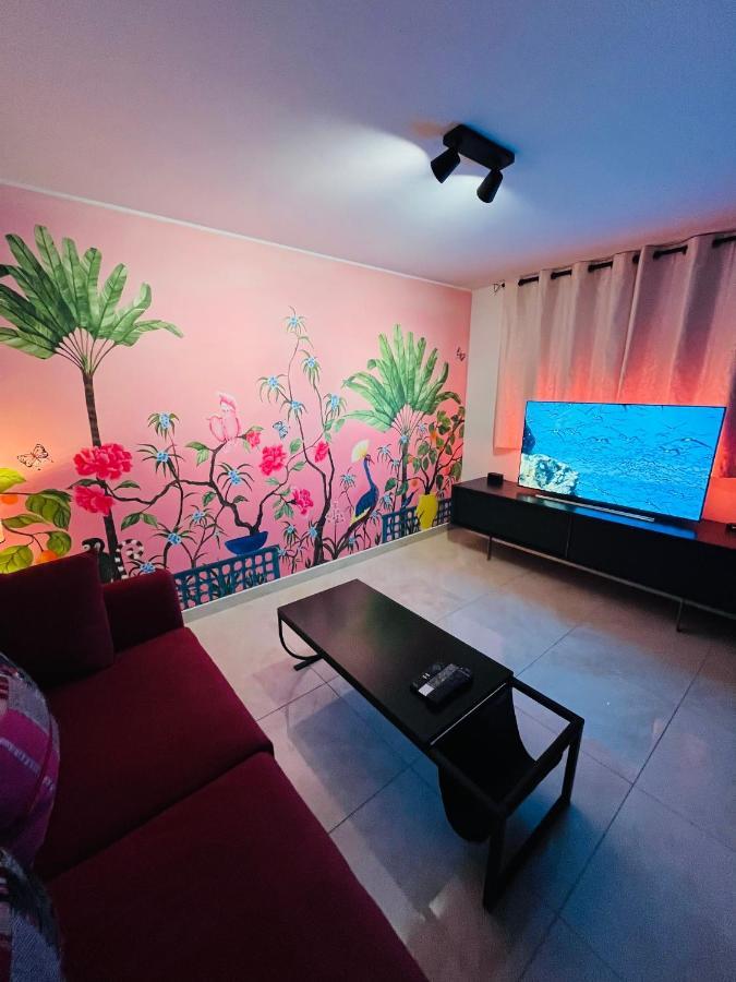 Ferienwohnung Pink Tropical Champagne Reims Exterior foto