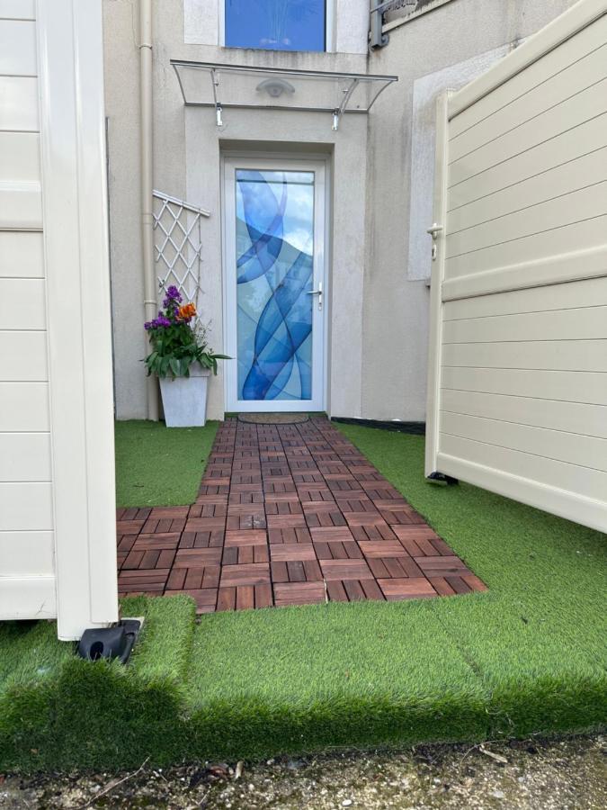 Ferienwohnung Pink Tropical Champagne Reims Exterior foto
